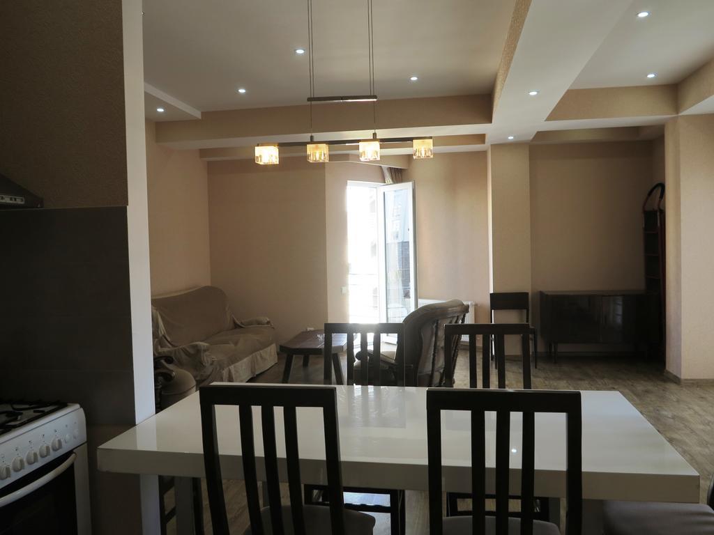 Samatsa Georgia Apartment Tbilisi Luaran gambar